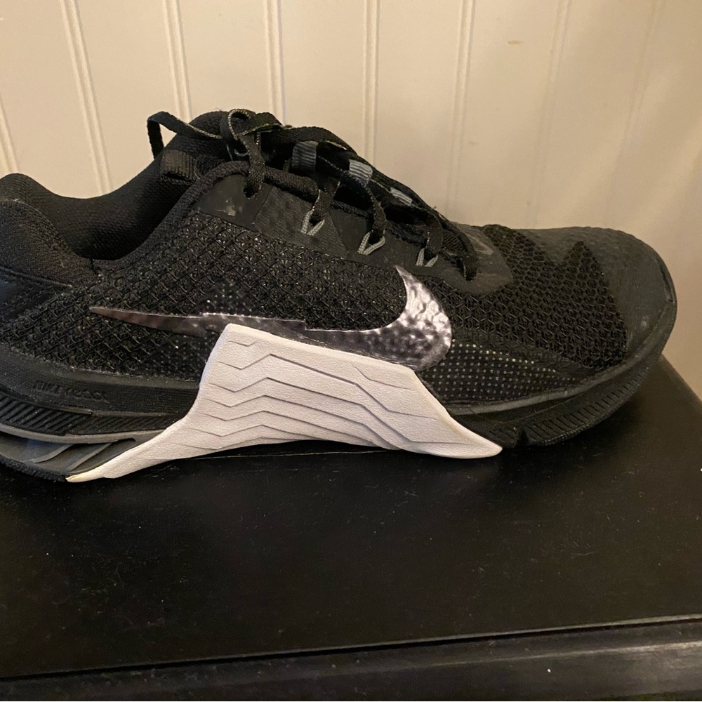 Nike Black and Gray Athletic Shoes